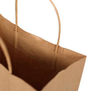 Bolsa de papel Kraft con asa retorcida y logotipo personalizado reciclado barato para llevar - Product Image 5