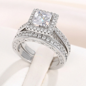 Elegante Set di Anelli Geometrici a Due Pezzi per Donne, Gioielli di Lusso per Matrimoni e Moda - Product Image 1