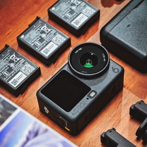 <span class=keywords><strong>DJI</strong></span> <span class=keywords><strong>Osmo</strong></span> Action 6 Combo Estándar y Combo Aventura, Cámara <span class=keywords><strong>4K</strong></span> 60 Ultra HD con Estabilización de Imagen y Batería de Larga Duración, Cámara para Vlogging - Product Image 6