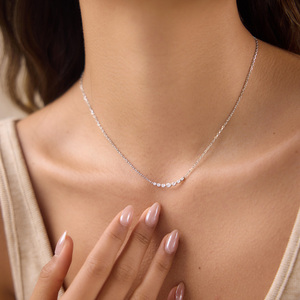Collana Choker J&D Jewelry in Acciaio Inossidabile Color Argento con Faccina Sorridente e Zirconia Bianca Rotonda per Donne, Gioielli Resistenti all'Ossidazione - Product Image 3