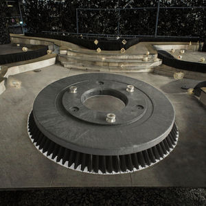 Brosse à disque pour <span class=keywords><strong>autolaveuse</strong></span> Changzhong <span class=keywords><strong>Nilfisk</strong></span> Viper AS4325/AS4335 en acier inoxydable de 17 pouces VS15374, pour usage domestique et commercial, neuve, 2,5 kg - Product Image 3