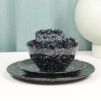Vaisselle en porcelaine irrégulière en céramique réactive d'expédition rapide ensemble d'assiettes et de bols en céramique
