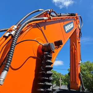 Excavadora Usada Doosan DX225LCA de Segunda Mano, Original Coreana, Excavadora Doosan DX225LCA de Alta Calidad a Buen Precio - Product Image 4