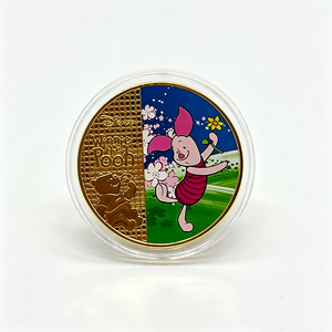 Moneda Conmemorativa 2026 de Personaje de Dibujos Animados Oso Amigable con Miel, 5 Diseños, Metal Chapado en Oro con Estuche - Product Image 4