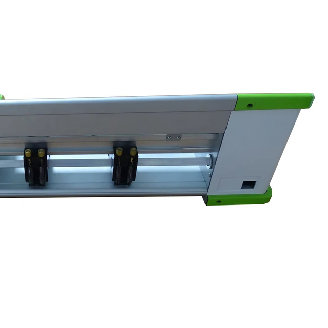 Model TT450 Cutting Plotter Machine with Mobile Skin, Cutting PVC Material