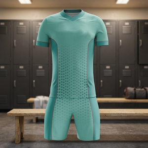Tenue de football d'été personnalisée par sublimation, fabriquée au Pakistan, maillot et short en polyester/coton, taille élastique, créez votre propre design d'équipe - Product Image 3