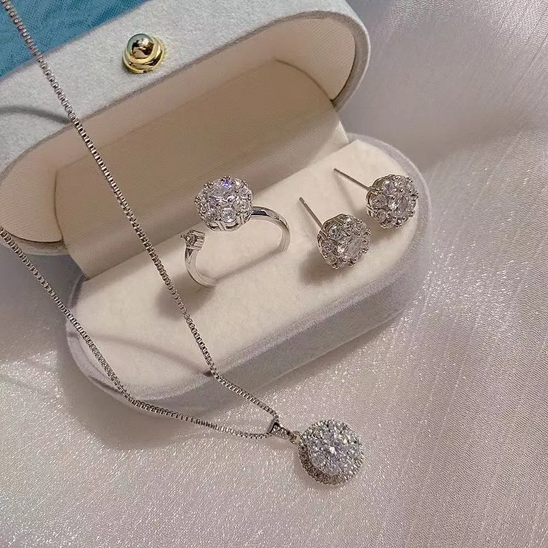럭셔리 회전식 은도금 CZ 다이아몬드 귀걸이 목걸이 반짝이 큐빅 지르코니아 CZ 라운드 크리스탈 반지 목걸이 쥬얼리 세트