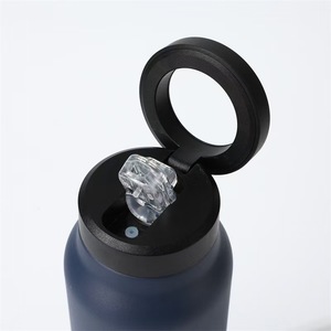 Botella de Agua Deportiva de Acero Inoxidable de Doble Pared con Aislamiento al Vacío Personalizada de 720 ml, Tapa Magnética con Soporte para Teléfono, para Viajes - Product Image 3