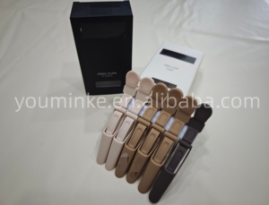 Pinzas de Cocodrilo para Peinar y Seccionar con Doble Bisagra, Diseño de Dientes Anchos, 6 Unidades/Bolsa, con Logotipo Personalizado, para Salón de Belleza Profesional - Product Image 1