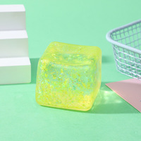Boîte de jouets fantaisie anti-stress à rebond lent en forme de cube d'eau en maltose à paillettes dorées pour adultes
