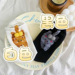 Chaussettes mi-mollet pour femmes, motif chat mignon et œuf, en tricot jacquard respirant d'épaisseur moyenne, avec pompons - Product Image 3