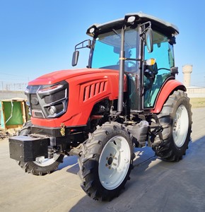 Équipement agricole TT804 Tracteur 4x4 à haute traction pour labour intensif et culture profonde - Product Image 1
