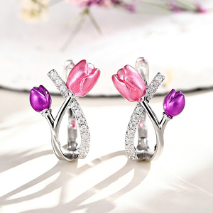 Orecchini a Forma di Tulipano per Donne, Design Floreale Dolce, Accessori Romantici per Uso Quotidiano - Product Image 3