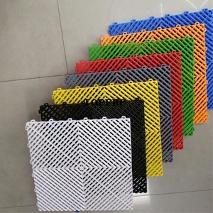 Modular Interlocking <b>Plastic</b> Vented Floor <b>Tiles</b> for Detailing and Workshops - Product Image 3