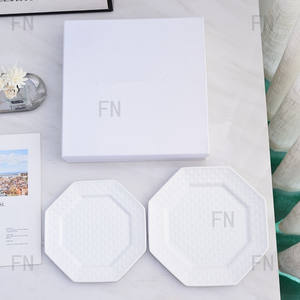 Articles de restaurant Fournitures Assiettes Vaisselle en porcelaine Assiettes élégantes en céramique au design moderne et personnalisé pour hôtel et mariage - Product Image 1