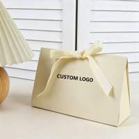 Sac cadeau de luxe personnalisé avec poignée en bois à 3 couleurs, boîte cadeau en forme de livre, emballage de bijoux, boîte cadeau en papier de qualité supérieure