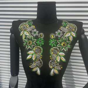 ชุดแต่งงานปักลูกปัด ลูกไม้ คริสตัล ประดับคริสตัลเทียม เครื่องประดับเข็มกลัด ชุดชั้นใน และการตกแต่งชุดแต่งงาน - Product Image 1