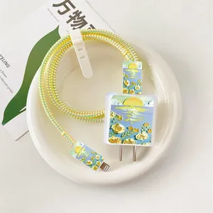 Enrouleur de câble USB mignon dessin animé couvercle de Protection en spirale pour Apple 18W 20W adaptateur US chargeur rapide étui protecteur souple pour <span class=keywords><strong>Iphone14</strong></span> - Product Image 2