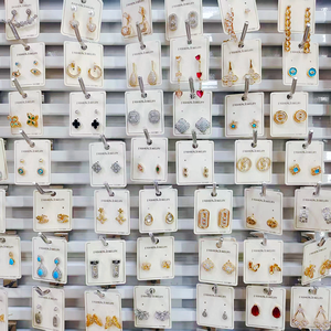 Accessori in Ottone di Alta Qualità ed Economici, Gioielli Impermeabili con Collana, Orecchini, Bracciale e Anello con Zirconi, Fornitori Personalizzati all'Ingrosso - Product Image 3