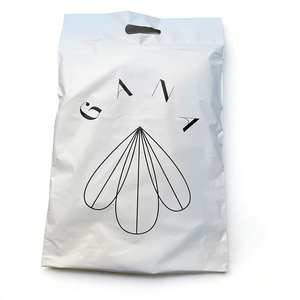 Bolsa de Envío de Plástico Blanca Mate Biodegradable y Ecológica con Logotipo Personalizado, Reciclable e Impermeable para Empaque de Ropa - Product Image 3