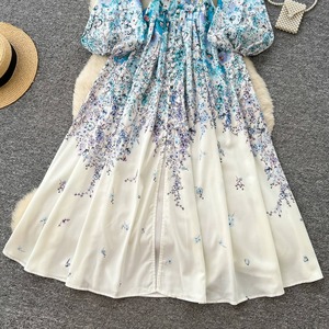 Robe de bureau élégante pour femme, à manches longues, à la taille cintrée, à la coupe évasée, à fleurs, col en V - Product Image 3