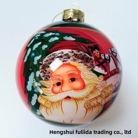 Boule de Noël artisanale peinte à la main, boule en verre avec un design décoratif élégant pour les décorations d'arbre de Noël