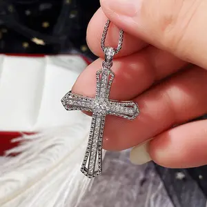 절묘한 십자가 목걸이 패션 축복 가톨릭 펜던트 빛나는 십자가 신앙 기독교 선물 목걸이 보석