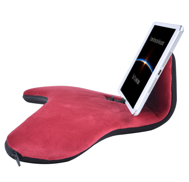 Factory Hot Selling Lazy Desk Bed Sofa Smartphone Mount Holder Wrist Guard Phone Pillow Reading Pillow for Tablet PC