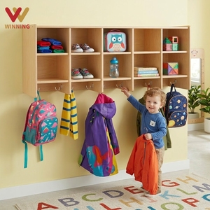Meuble vestiaire en contreplaqué Montessori pour garderie et école <span class=keywords><strong>maternelle</strong></span>, étagère de rangement pour manteaux, unité pour entrée de salle de classe - Product Image 1