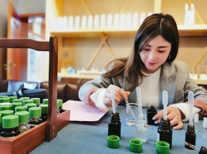 น้ำหอมผู้หญิงน้ำหอม <span class=keywords><strong>Ariana</strong></span> <span class=keywords><strong>Grande</strong></span> Cloud 100มล. 2025เราสเปรย์น้ำหอมแฟชั่นติดทนนาน - Product Image 6