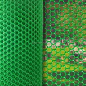 Garde-<span class=keywords><strong>gouttière</strong></span> en plastique de 6 pouces x 20 pieds avec 15 crochets fixes <span class=keywords><strong>pour</strong></span> protéger les gouttières des feuilles ou des débris obstruant - Product Image 2