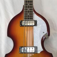 Basse électrique BBT Hofner 4 cordes, corps en acajou, manche en érable, micros HH, 22 frettes, dos/côtés en palissandre, couleur sunburst, livraison rapide