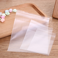 Sacs en plastique givrés sac scellé auto-adhésif pour pochettes d'emballage de biscuits de bonbons sacs d'emballage refermables de bijoux de cadeau