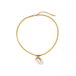 Collar de acero inoxidable con colgante de perla, cadena chapada en oro de 18k para uso diario - Product Image 3