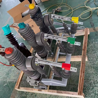 Interrupteur triphasé SF6 monté sur poteau pour extérieur, disjoncteur haute tension 35KV, capacité de coupure 31,5kA pour la production d'énergie éolienne