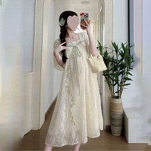 Nouvelle robe de style chinois à manches courtes et <span class=keywords><strong>panneau</strong></span> latéral brodé pour une allure jeune - Product Image 6