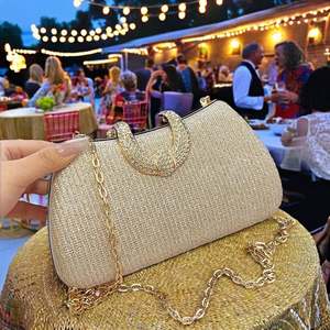 Bolso de mano de noche cruzado para mujer estilo europeo y americano con forro de poliéster y acrílico bandolera de hombro - Product Image 2