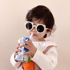 Gafas de sol para niños, montura ovalada completa, protección solar UV400, a la moda, para niños, unisex - Product Image 2
