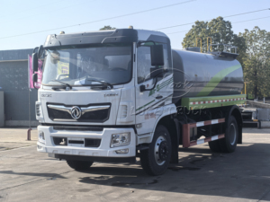 Camión Cisterna de Agua para Riego de Terrenos Móvil DONGFENG de 10000L, Chasis 4x2 para el Cuidado del Corredor Verde Urbano - Product Image 3