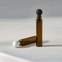 OEM ODM Flacons de parfum miniatures en verre de 1,5 ml à 2 ml avec bouchons en plastique à sertir, logo personnalisé imprimé à l'écran, transparents, cosmétiques