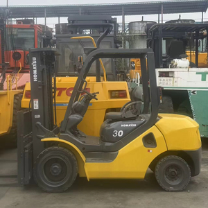 Montacargas Diésel Japonés Usado de 3 Toneladas con Desplazador Lateral de Tres Etapas, Transpaleta Motorizada de Servicio Pesado - Product Image 1