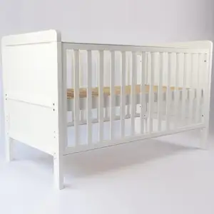 Customized safe and luxurious wholesale multifunctional shaker baby bed solid wood crib