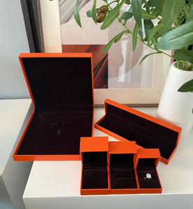 Free sample Custom Luxury Wedding Plastic Proposal Pink Boxes Earring Square Ring Box Jewellery Packaging