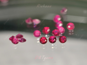 <span class=keywords><strong>Rubino</strong></span> Naturale Grezzo, Taglio Brillante Rotondo 0.8-2.0mm, Qualità A+ Trattato Termicamente, Gemma Rossa - Product Image 2