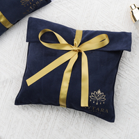 Pochette à rabat en daim 26x22cm avec logo personnalisé, sac d'emballage cadeau pour mariage et fête, sac anti-poussière pour bijoux et vêtements avec ruban à nœud