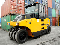 Rouleau compresseur pneumatique XP163, largeur de travail 2 m, compresseur statique 16 tonnes, rouleau compresseur autopropulsé à pneus en caoutchouc