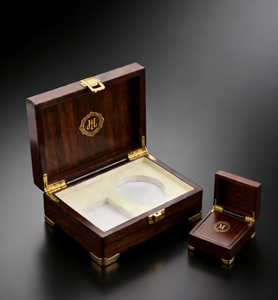 กล่องของขวัญน้ำหอมไม้หรูหราแบบกำหนดเอง กล่องบรรจุภัณฑ์น้ำมันหอมระเหย กล่องของขวัญไม้ทรงสี่เหลี่ยมทำจากแผ่นใยไม้อัดความหนาแน่นสูง - Product Image 6