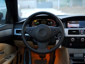 Panel de Instrumentos Digital XTRONS de 12.3 Pulgadas para BMW Serie 5 E60/E61 2003-2009 Compatible con CarPlay, Interfaz de Usuario Múltiple, Multi-idioma - Product Image 4