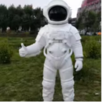 Sculpture d'astronaute en FRP, statue d'homme de l'espace grandeur nature en fibre de verre pour décoration extérieure