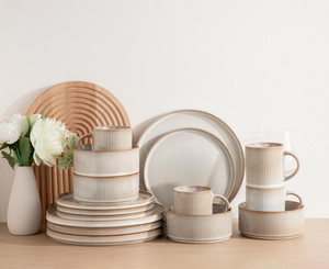 Juego de Vajilla de Cerámica de 16 Piezas, Estilo Rústico Moderno con Rayas Verticales, Esmalte Reactivo, Apto para Microondas, Platos, Tazones y Tazas - Product Image 3